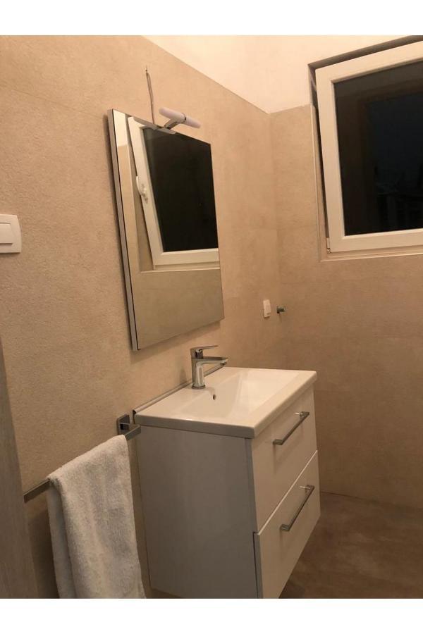 Sukošan Beach Front Paradise Apartment מראה חיצוני תמונה